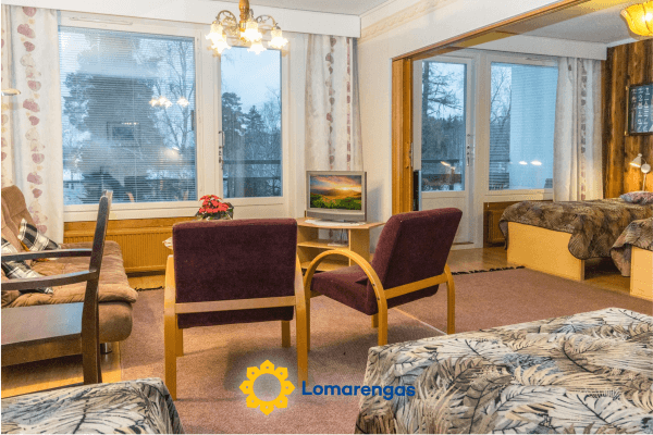 Kylpylä-hotelli, huone 448