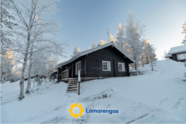 Lomaylläs maja, palovaarankaarre 6 a